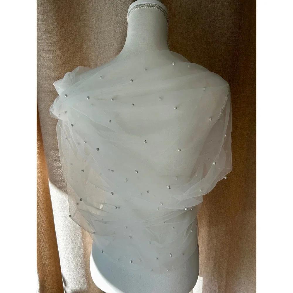 Unbranded shimmer receptions